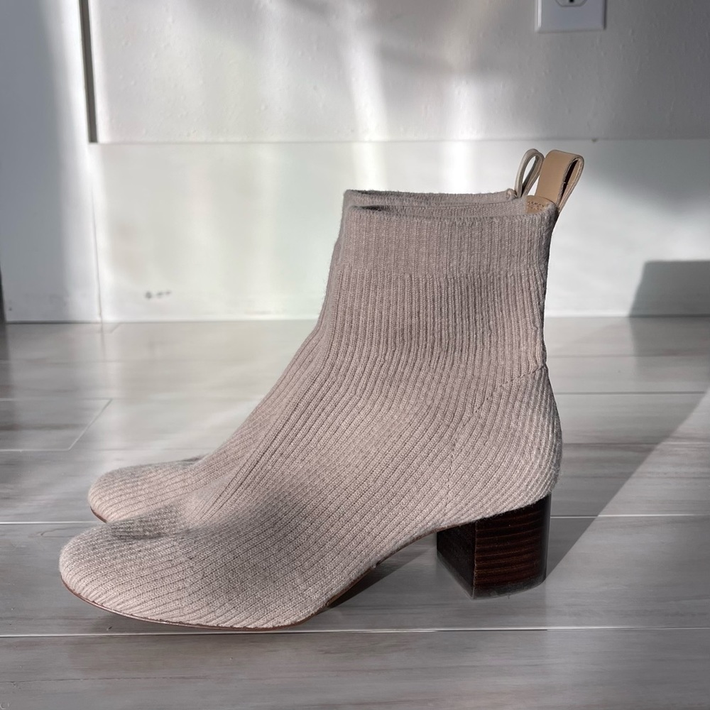 Everlane Knit Boots. EUC. Size 5.5.